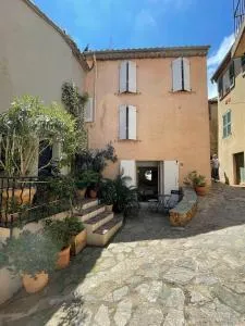 Maison de village 3 chambres avec petite terrasse - Ramatuelle