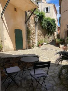 Maison de village 3 chambres avec petite terrasse