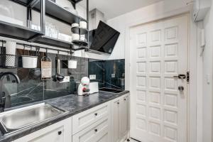 Ultimate Rentals - Studio La Cala de Mijas - 10 Minutes Walk From The Beach