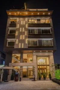 Hotel Golden Aura - Dewās