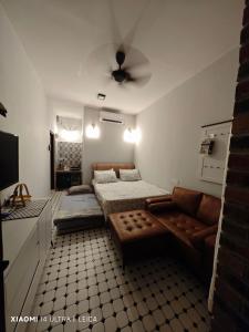 Red Brick Atelier
