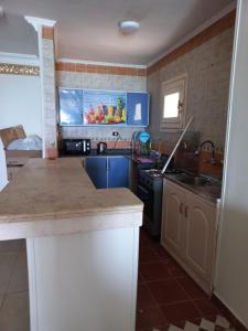 شقة فندقية على البحر مباشرا 2