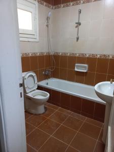 شقة فندقية على البحر مباشرا 2