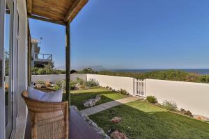 Efcharisto Seaside Cottage - Lower Beach Road