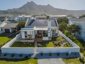 Efcharisto Seaside Cottage - Lower Beach Road - Ubytování bez kategorie ve městě Kleinmond