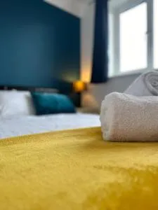 House In Gillingham Perfect for Short & Long Stays - 查塔姆