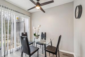 Brentwood U9 I Cozy & Comfy I 2Bd I Free Parking