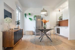 New Collection - Apartment Suite with Terrace - Isola District near Metro