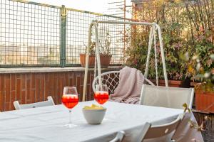 Skyline Rooftop Suite with Terrace - Isola District - Near Metro