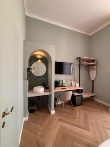 Boutique Luxury Suite