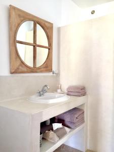 B&B / Chambres d'hotes Bastide de Fontvieille : photos des chambres