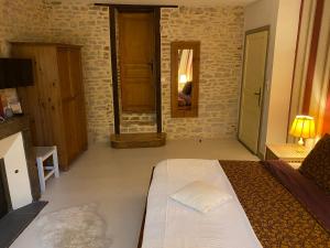 B&B / Chambres d'hotes Chambre d'Hotes les 3 Cochons d'Olt : photos des chambres