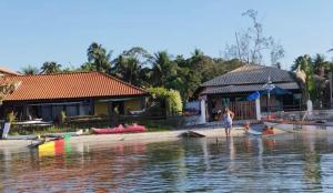 Pé na Areia Lake House