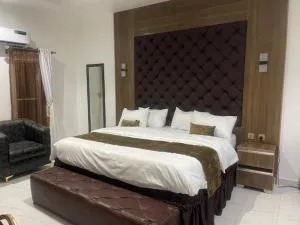 Murphy's Mansion Resort - Umuhu