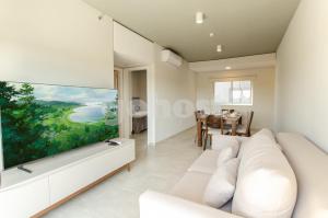 Modern 2 bedroom apt in Mburicao neighborhood