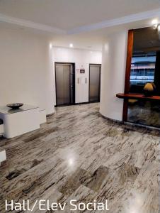 Apê Top Pitangueiras - Acolhedor, Pé na Areia,a 50mts do Shopping La Plage e da Melhor Praia do Guarujá