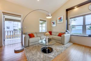 Watch Dolphins St Augustine Gem Near Downtown!