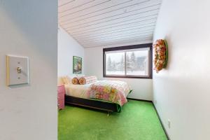 Mountain View Ranch Retreat - Golf and Serenity