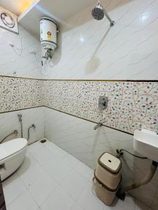 Divya darshan stay, 150m from Ram janam bhoomi ayodhya