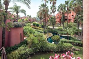Beachfront Penthouse, Pool Gym