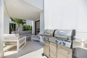 New Luxury 4br Villa Pool, Bbq