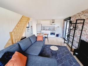 Dépendance cosy en duplex avec terrasse & jardin