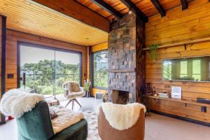 Chalé com Hidromassagem e Vista Para as Montanhas