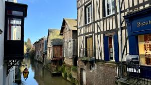 Appartements de caractere - Coeur de ville : photos des chambres