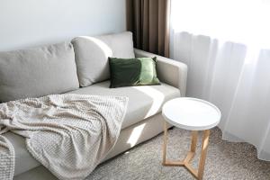 Cozy 1 bedroom apartment with a free parking spot