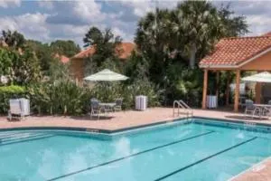 Home Near Disney Private Pool & Playground - Eustis