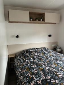 Campings Mh 3 ch - 1 sdb - terrasse couverte - kerlann : photos des chambres