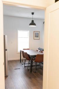 Newly Renovated 4 BDRM House by StayIn