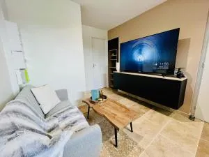 Repos Cosy à Bourgoin avec Parking privatif - 布尔昆