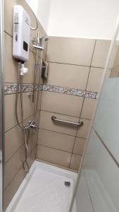 FLH - Feel Like Home Modern 1-Bedroom Ground floor Apartment in Strovolos