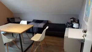 Julie's Place - Вестерло