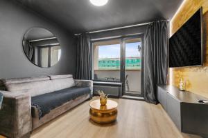 LAM Klimt - AC - Balcony