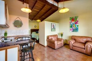 Stunning Views from Coffee Country Villa - 25 min to SJO