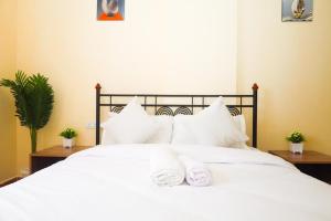 BCE fully furnished 1 bedroom Apartment