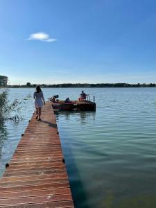 Noclegi nad jeziorem Brdów Agroturystyka pod Wierzbą