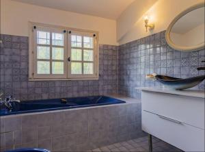 Villas La Bastide de la Nimes : photos des chambres