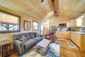 31 Mi to Louisville Cabin on 235 Acres!