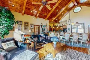 Bark Chalet - Cullowhee