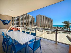 Luxury 4 Bed Condo with Huge Deck