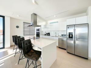 3BR Ground Floor Condo at Las Palomas