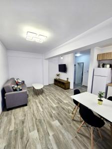 AVA Holidays 1km from the center Stylish New Apartment