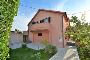 Apartments L.P.M - Grbe