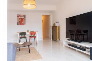 Appartements 2 pieces - 4 personnes - Entierement equipe et idealement situe proche toutes commodites : photos des chambres