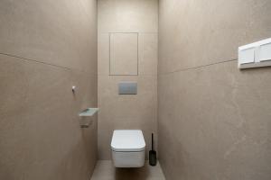 Pristavna Modern Apartment, Design Stay & Parking, Bratislava