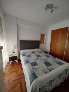 Depto 2 ambientes con balcón