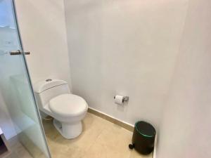 Hermoso Aparta Suite en Crespo a 5 minutos caminando del aeropuerto primera línea Mar